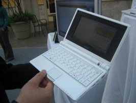Портативный компьютер Eee PC